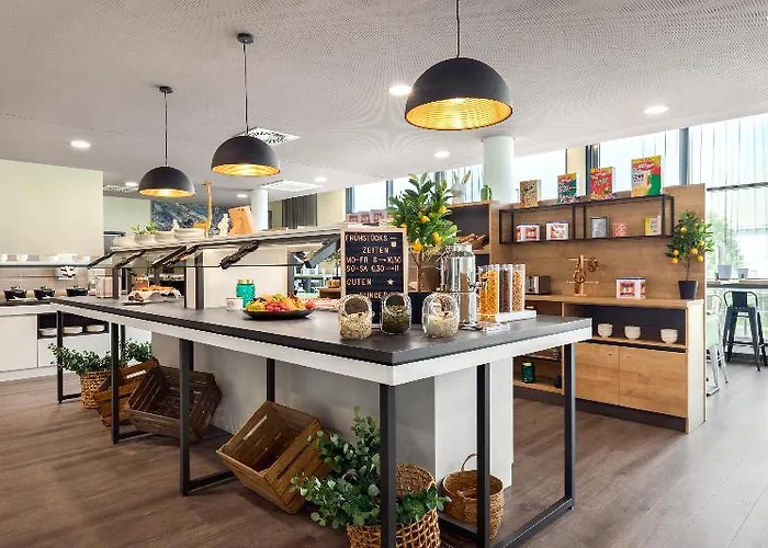 Hotel Premier Berliner Tor 3*