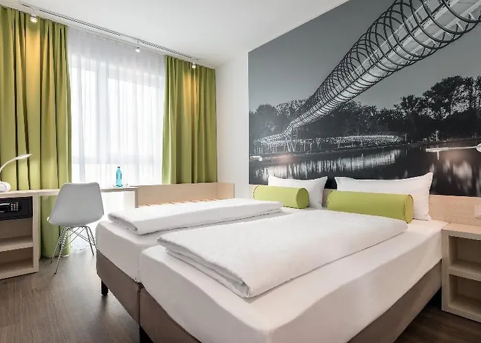Premier Berliner Tor Hotel 3*
